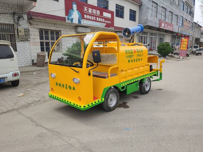 工厂物业路面新能源洒水车——环卫景区抑尘喷雾洒水车在工地矿区的应用
